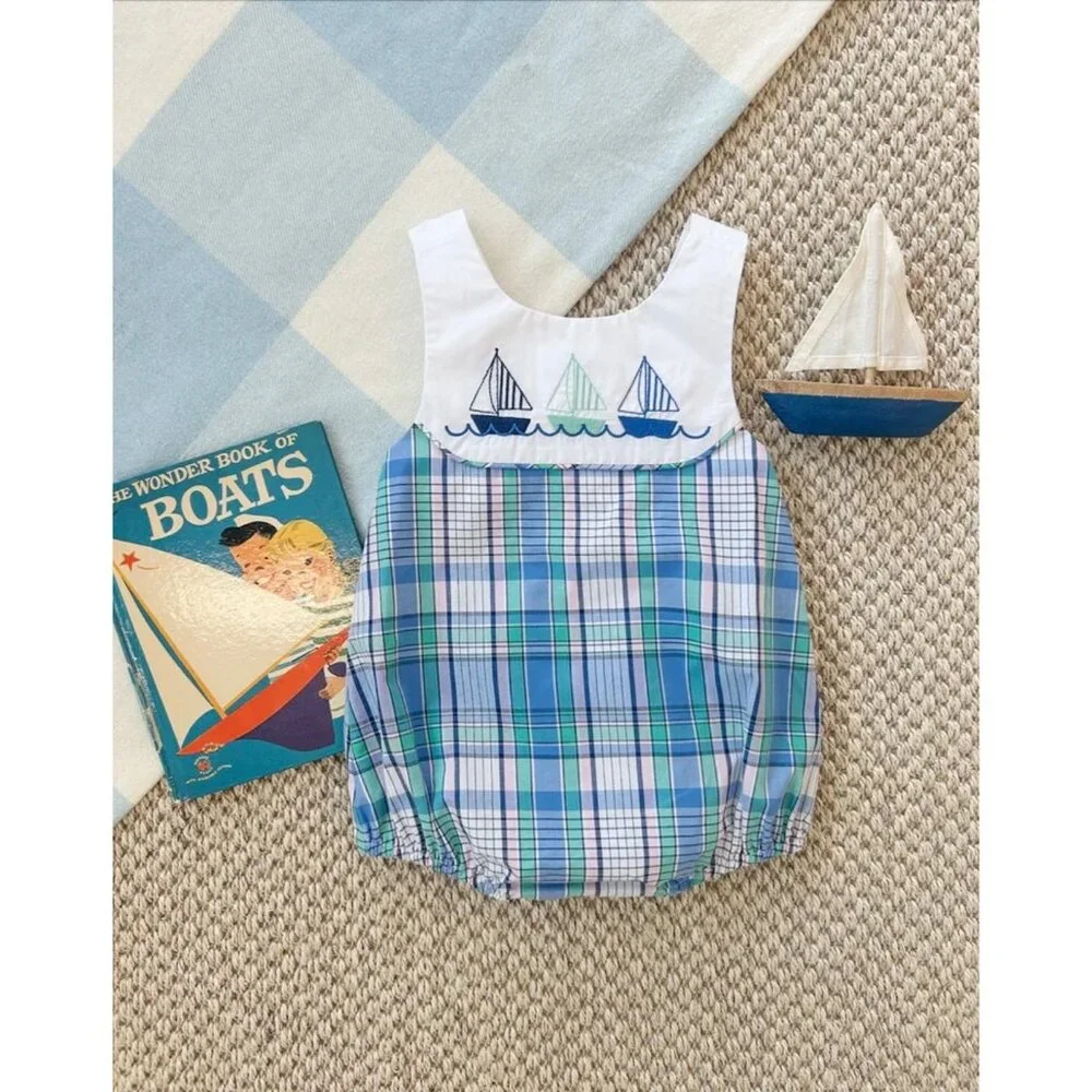The Beaufort Bonnet Company Sandler Sunsuit Sailboats Plaid Boys 12 to 18 M NEW - Picture 4 of 4